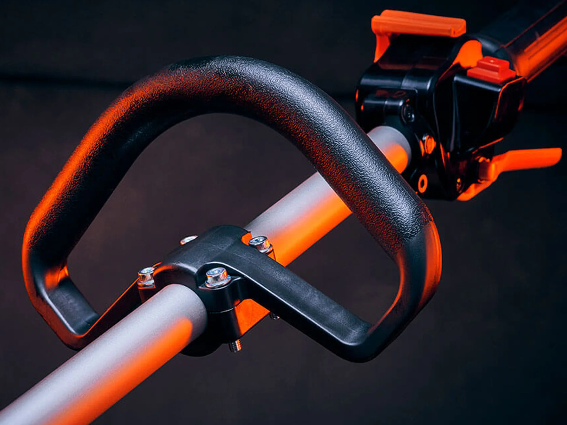 Bad Boy Tools ST254 Gas Powered String Trimmer for Sale - 088-7666-00 - Image 3